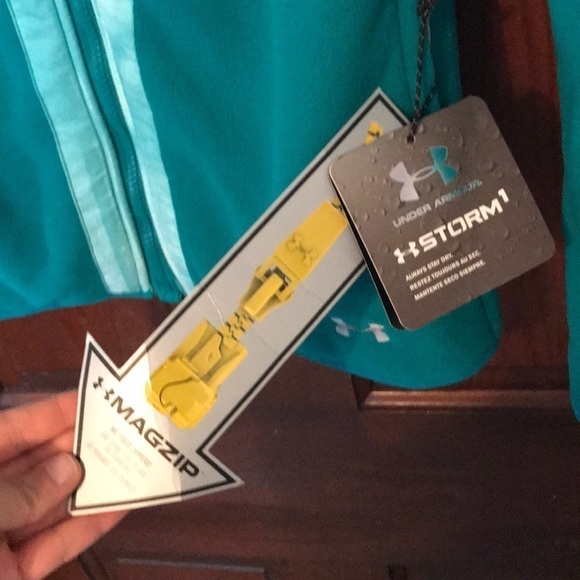 NWT Under Armour Taunen Jacket - Picture 2 of 6